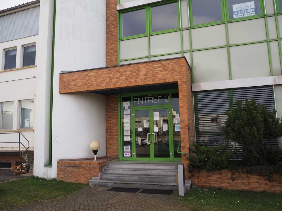 Entrée principale rue d'Agen
